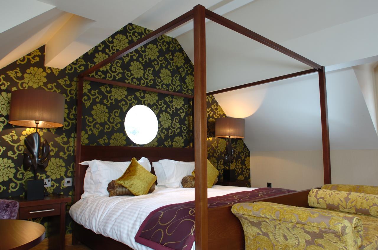The Bear'S Paw Hotell Warmingham Eksteriør bilde A room at the hotel