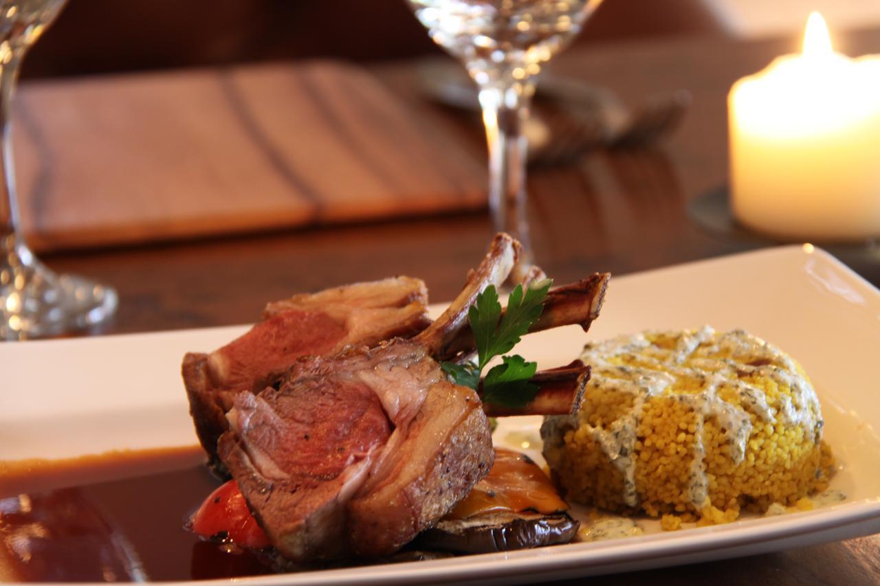 The Bear'S Paw Hotell Warmingham Eksteriør bilde Rack of lamb