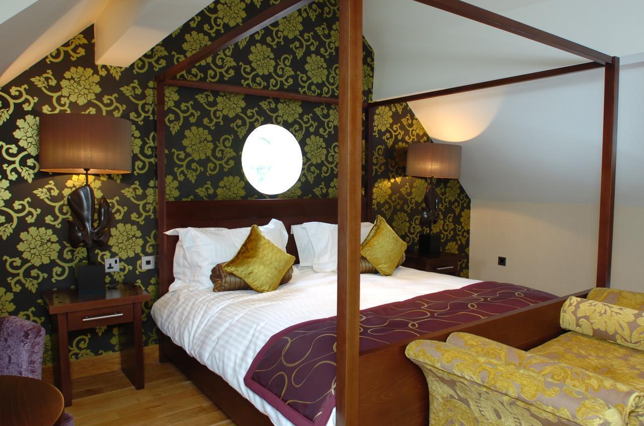 The Bear'S Paw Hotell Warmingham Eksteriør bilde A room at the hotel